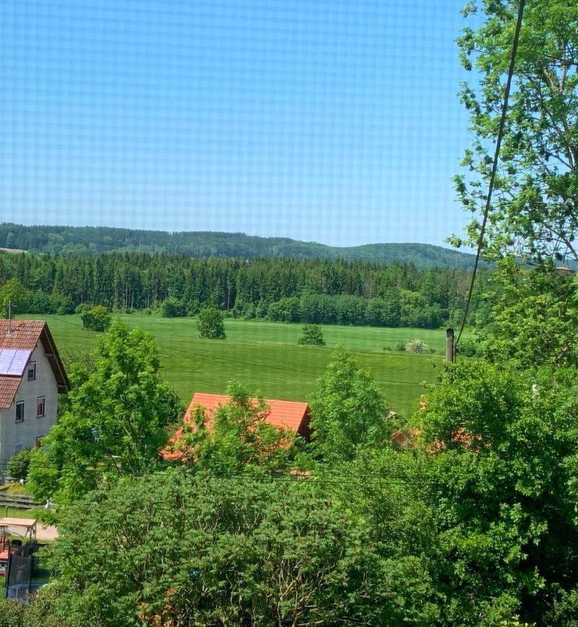 Fe Wo Brunnen - 120 Qm - Ruhige Lage - Viel Natur- Komfortabel - Grosser Balkon Und Garten Memmingen Buitenkant foto